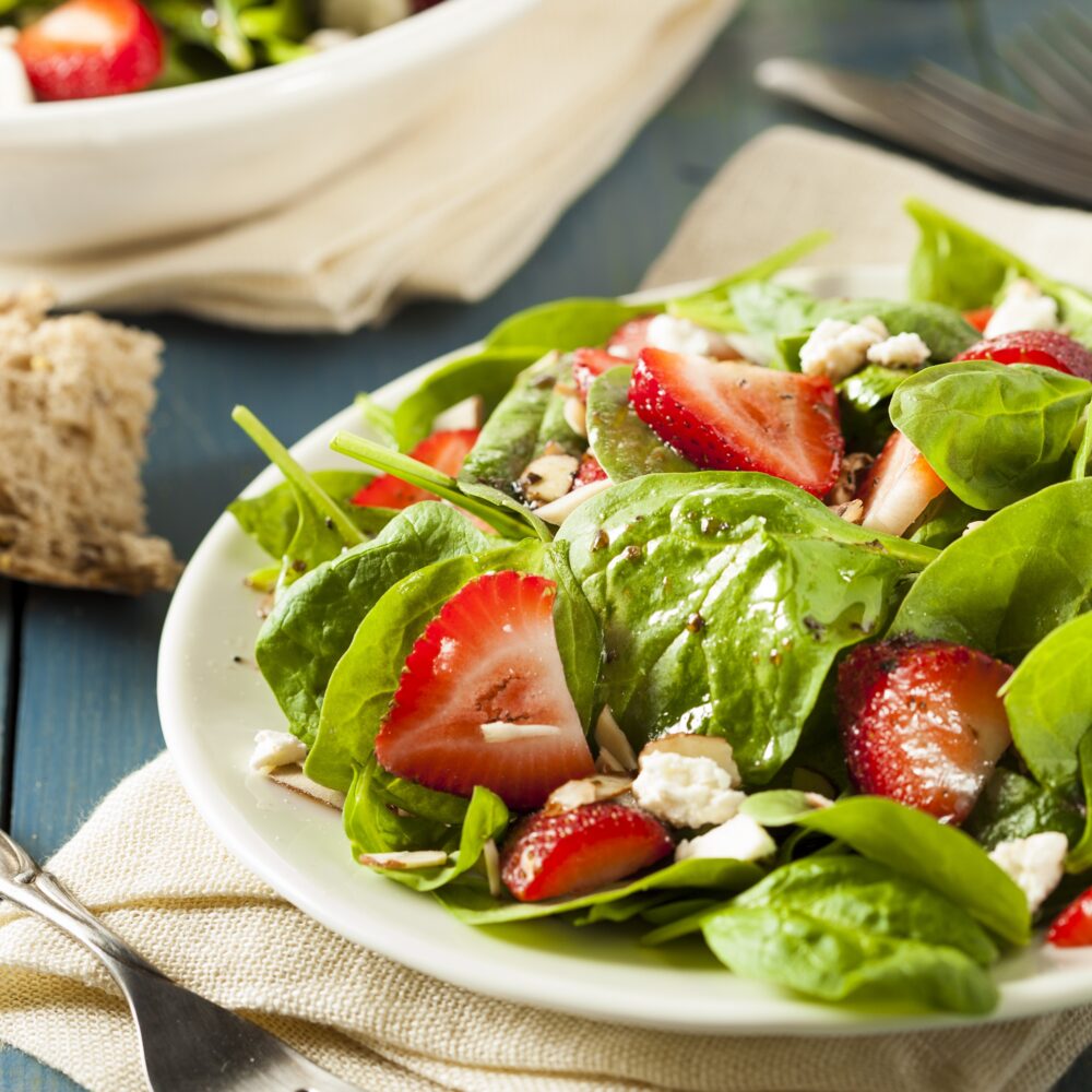 Spinach & Strawberry Salad (featured)