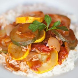 Zucchini with Tomatoes Tapsi